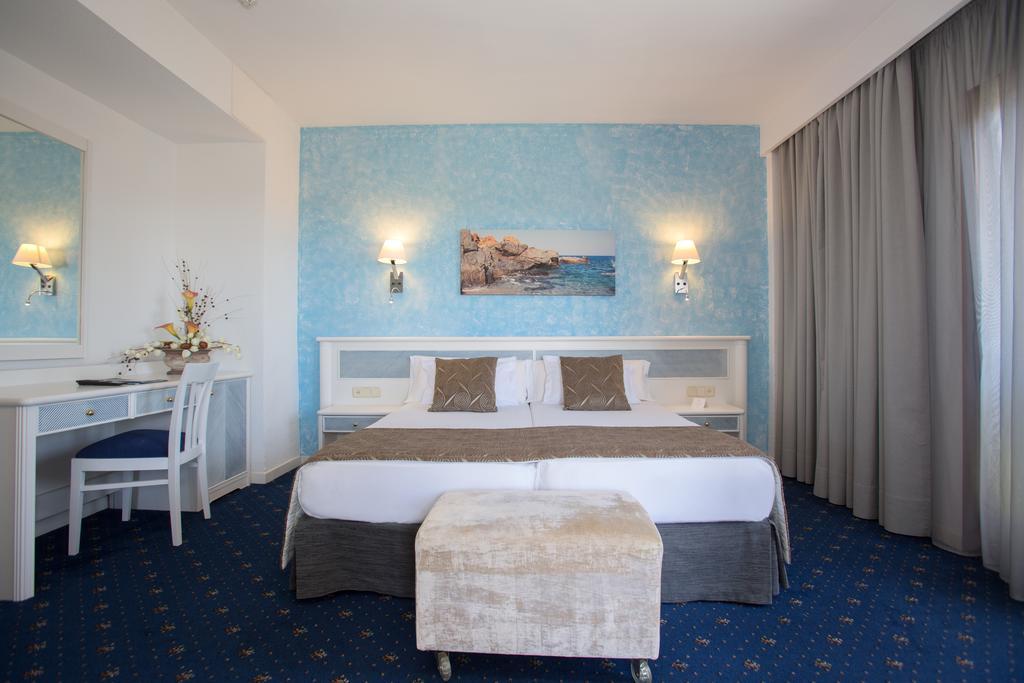 Hotel Cristobal Colon 플라야 데 팔마 외부 사진
